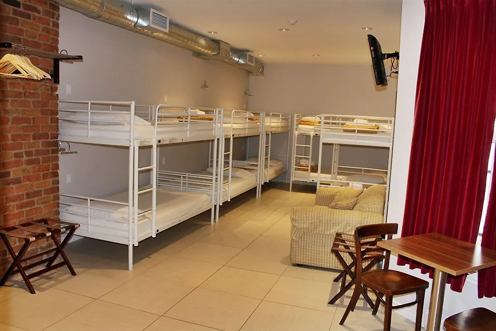 M Montreal Hostel