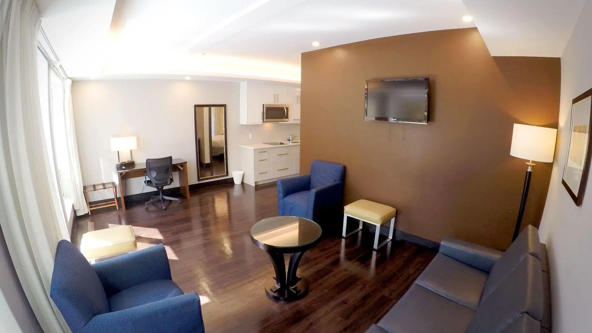 M Montreal Hostel